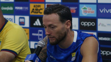Gelandang Persib Bandung, Marc Klok