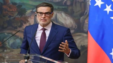  Perwakilan pemerintah Venezuela di Inggris, Felix Plasencia Gonzalez
