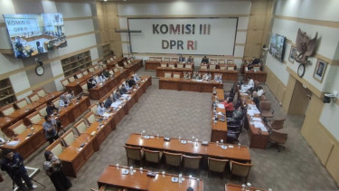 Rapat Komisi III DPR RI dan Badan Keahlian DPR membahas RUU Perampasan Aset 