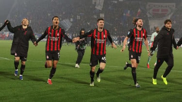 AC Milan Rayakan kemenangan usai Kalahkan Como