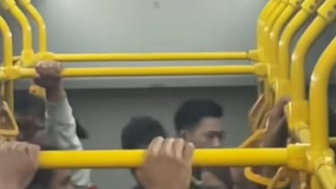 Penumpang Kepergok Masturbasi di TransJakarta