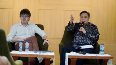 Sinolog Pal Nyiri (kiri) dan Ketua FSI Johanes Herlijanto (kanan)