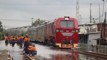 Rel banjir di Pekalongan