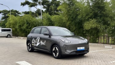 Mobil Listrik Geely EX 2