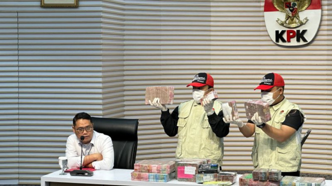 KPK sita uang Rp2,6 miliar dari OTT Bupati Pati Sudewo