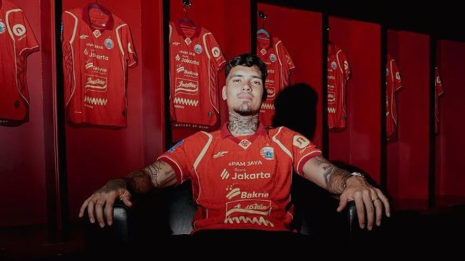 Pemain baru Persija Jakarta, Shayne Pattynama, 1. Thom Haye, 2. Shayne Pattynama, 3. Marselino Ferdinan, 4. Pratama Arhan, 5. Asnawi Mangkualam, 6. Rafael Struick