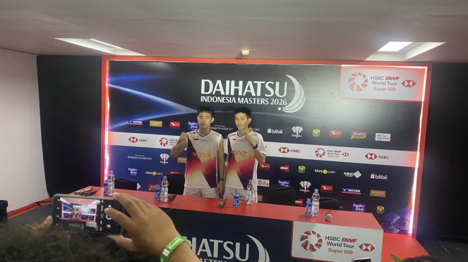 Pasangan ganda putra Indonesia, Raymond Indra/Nikolaus Joaquin