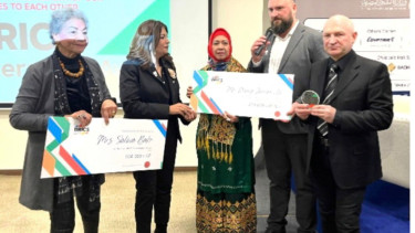 Denny JA mendonasikan dana dari BRICS Award untuk perkembangan sastra