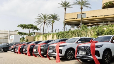 Seremoni penyerahan mobil hybrid Chery