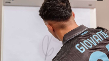 Giovane bergabung dengan Napoli