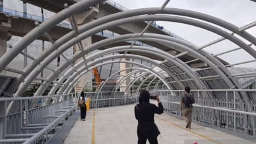 Jembatan Penyeberangan Orang (JPO) JIS-Ancol