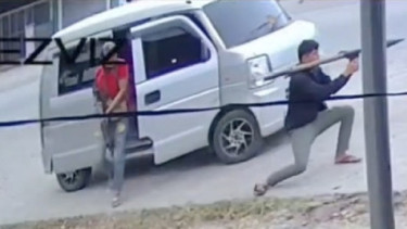 Pria menggunakan granat RPG menyerang konvoi wali kota Shariff Aguak, Filipina