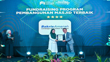 Bakrie Amanah menerima dua penghargaan dalam ajang Indonesia Fundraising Award