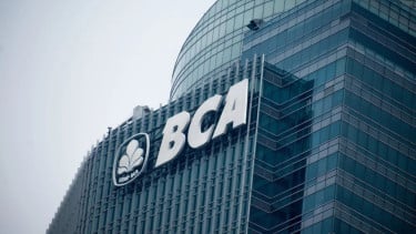 PT Bank Central Asia Tbk (BBCA) atau BCA., Turun Lebih dari 10 Persen dalam Dua Pekan, Volume Perdagangan Meningkat Tajam, Kapitalisasi Pasar Masih Jadi yang Terbesar, Mayoritas Saham Dikuasai Grup Hartono, BBCA Jadi Perhatian Investor