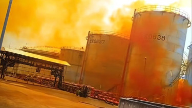PT Vopak Indonesia diduga mengalami kebocoran gas