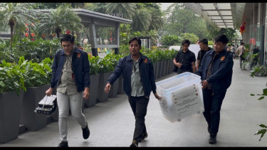 Penggeledahan di Equity Tower