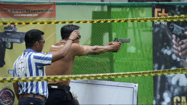 Kompetisi olahraga menembak