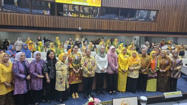 Ikatan Istri Fraksi Partai Golkar menggelar diskusi dalam rangka memperingati Hari Kanker Sedunia