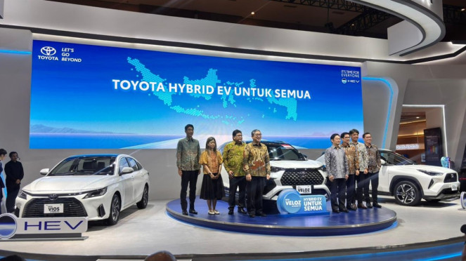 Peresmian Mobil Hybrid Toyota di IIMS 2026