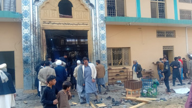 Ledakan bom bunuh diri di masjid syiah Pakistan usai salat Jumat