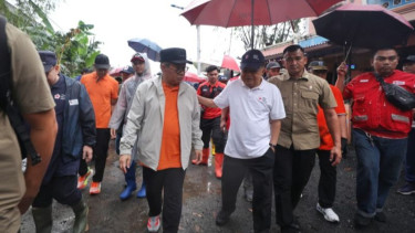Gubernur DKI Jakarta Pramono Anung bersama mantan Wakil Presiden Indonesia Jusuf Kalla
