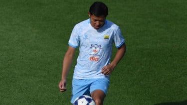 Pemain Persib Bandung, Adam Alis