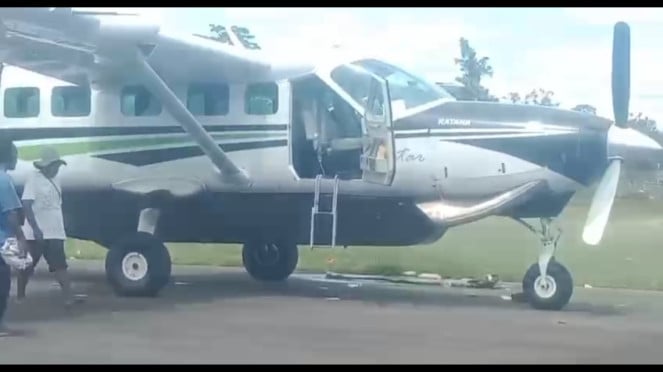 Pesawat Smart Air