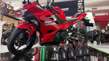 Kerja sama Kawasaki dan Motul di IIMS 2026