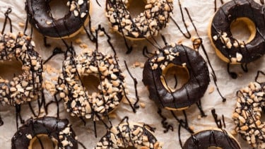 Ilustrasi donat cokelat