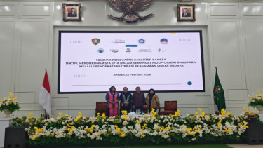 Seminar 'Penguatan Karakter Bangsa melalui Pendekatan Literasi Keagamaan Lintas Budaya (LKLB)' di kantor Gubernur Maluku