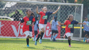 Sepak Bola Putri Usia Dini Makin Panas, Ribuan Siswi Turun di Jakarta