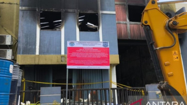 Kementerian LH menyegel gudang penyimpanan zat kimia bahan pestisida milik PT BS di Kawasan Taman Tekno, Tangsel