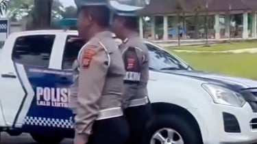 Razia polisi yang viral di media sosial.
