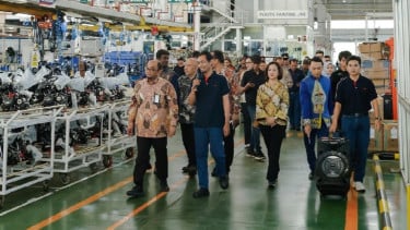 Produksi 1 juta unit motor TVS di Indonesia