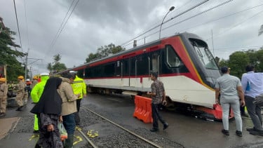 Kereta Bandara Soetta terkendala karena truk tertemper