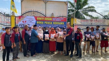 DMDI Indonesia gelar buka puasa bersama sekaligus menyerahkan bingkisan ke korban bencana Sumatra