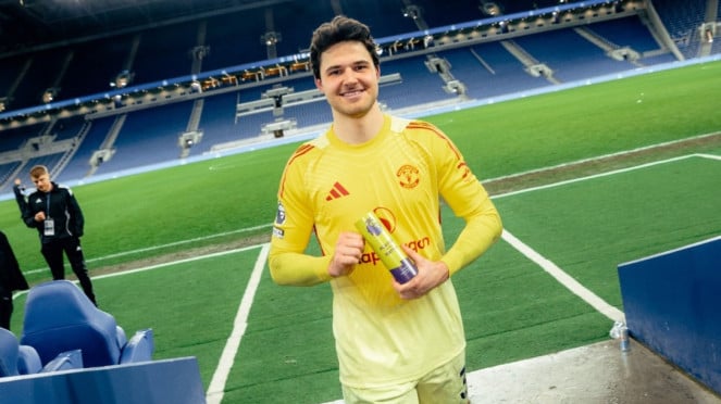 Kiper Manchester United, Senne Lammens