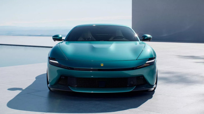 Mobil Ferrari Amalfi Spider