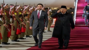 Presiden Prabowo Subianto tiba di Yordania disambut putra mahkota