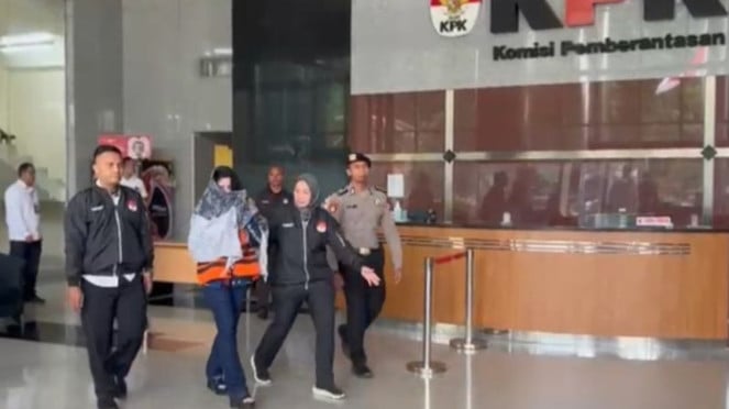 Bupati Pekalongan, Fadia Arafiq
