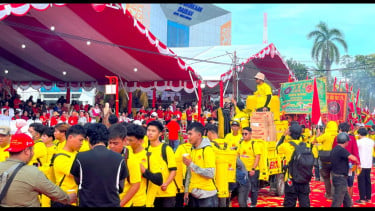 Bintang Toedjoe dan Extrajoss