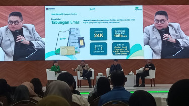 Direktur Teknologi Informasi dan Digital PT Pegadaian, Yos Iman Jaya Dappu, Emas Dibeli, Fisiknya Sudah Ada, Direktur Teknologi Informasi dan Digital PT Pegadaian, Yos Iman Jaya Dappu, ATM Emas untuk Cetak Saldo Digital, Pegadaian Punya Izin Bank Emas, Dukungan Sistem Pembayaran dan Keamanan Transaksi