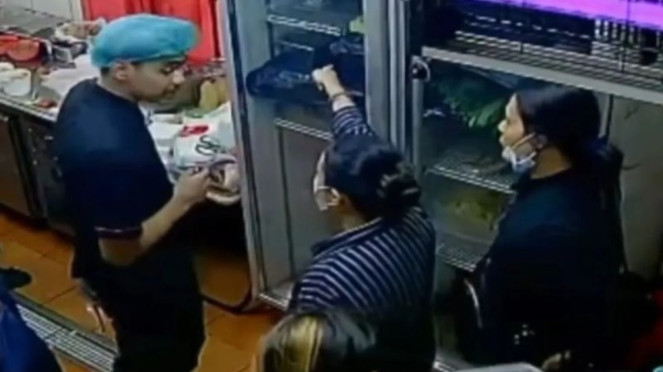 Rekaman CCTV pasangan suami-istri masuk ke dalam bagian dapur restoran, Kejadian Berawal dari Pesanan Makanan di Restoran, Terjadi Keributan di Dalam Restoran, Pergi Tanpa Membayar Pesanan, Rekaman CCTV Diunggah ke Media Sosial, Somasi Hingga Laporan Polisi, Tuntutan Ganti Rugi Rp1 Miliar, Upaya Mediasi Gagal, Penetapan Tersangka Bergantian, Nabilah Mengaku Korban yang Berbalik Jadi Tersangka, Polri Akan Dalami Polemik Kasus