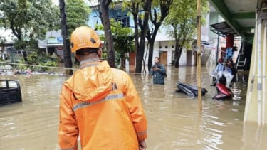 Banjir Jakarta Meluas, Jakarta Barat, Jakarta Selatan, Jakarta Timur, Belasan Jalan Ikut Tergenang, Warga Mulai Mengungsi