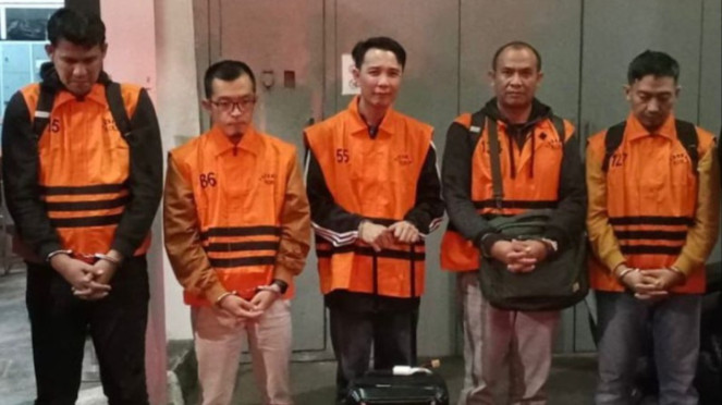 Lima tersangka kasus suap ijon proyek di Kabupaten Rejang Lebong