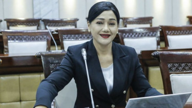 Friderica Widyasari Dewi.