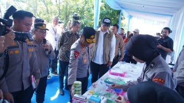 Polri gelar bakti kesehatan dan pangan murah
