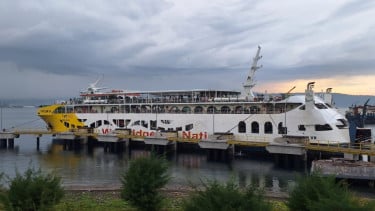 Kapal PORTLINK VII di Dermaga 4 Pelabuhan Gilimanuk