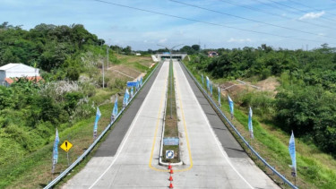 Jalur fungsional Jalan Tol Jakarta-Cikampek II Selatan