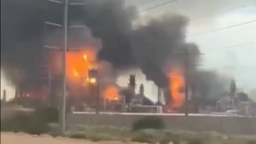Penampakan ladang gas South Pars di Iran.